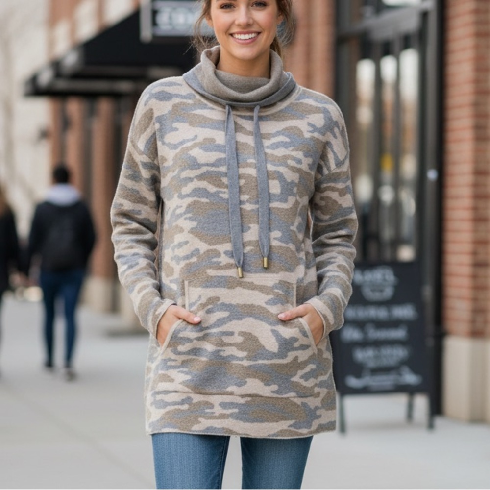NWT TAHARI Camouflage Cowl Neck Sweater size XS